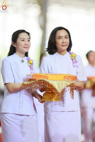 ภาพ No.150160:พิธีทอดผ้าป่าสมทบกฐินวัดพระธรรมกาย และสมทบกฐิน 30,000 วัดทั่วไทย ครั้งที่ 1 เนื่องในวันธรรมชัย 27 สิงหาคม พ.ศ.2567 ณ สภาธรรมกายสากล วัดพระธรรมกาย