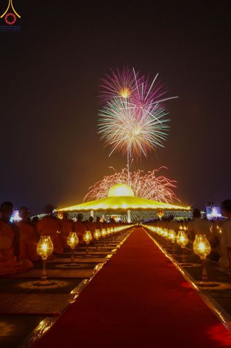ภาพ No.122284:พิธีจุดประทีปถวายเป็นพุทธบูชา และบูชาธรรมมหาปูชนียาจารย์ พระมงคลเทพมุนี(สด จนฺทสโร) ในโครงการธรรมยาตรา กตัญญูบูชา มหาปูชนียาจารย์ พระมงคลเทพมุนี(สด จนฺทสโร) พระผู้ปราบมาร อนุสรณ์สถาน 7 แห่ง ปีที่ 12 วันที่ 31 มกราคม พ.ศ. 2567 ณ วัดพระธรรมกาย จ.ปทุมธานี (