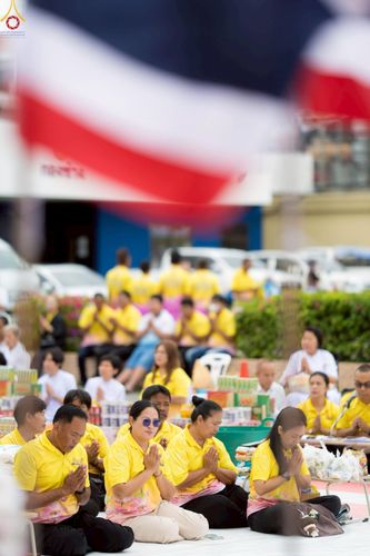 ภาพ No.241950:วันอาทิตย์ที่ 31 สิงหาคม พ.ศ. 2568 พิธีทำบุญแด่คณะสงฆ์ 122 รูป ฉลอง 121 ปี อำเภอคลองหลวง จ.ปทุมธานี เพื่อนำส่งช่วยเหลือคณะสงฆ์ 323 วัด 4 จังหวัดชายแดนภาคใต้ และช่วยเหลือประชาชนจากเหตุปะทะ แนวชายแดนไทย-กัมพูชา ณ บริเวณหน้าที่ว่าการอำเภอคลองหลวง 