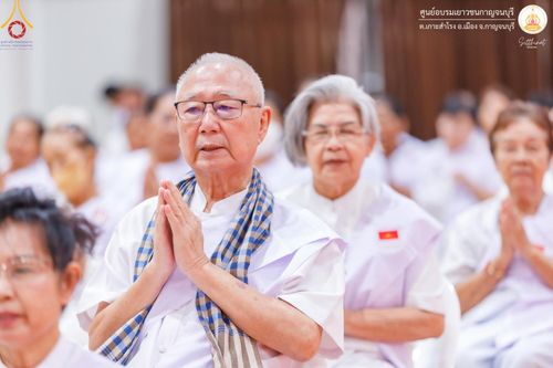 ภาพ No.157895:โครงการอบรมอุบาสก อุบาสิกาแก้ว  ตัวแทนทอดกฐิน 30,000 วัด ทั่วไทย บูชาธรรม 80 ปี หลวงพ่อธัมมชโย โซนตะวันตก 6 จังหวัด รุ่นที่ 3 ระหว่างวันที่ 20-22 กันยายน พ.ศ. 2567 ณ ศูนย์อบรมเยาวชนกาญจนบุรี