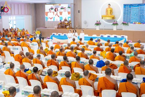 ภาพ No.225986:วันเสาร์ที่ 24 พฤษภาคม พ.ศ. 2568 พิธีถวายสังฆทาน 323 วัด ปีที่ 21 ครั้งที่ 177 พิธีมอบกองทุนหนุนแรงใจช่วยครูใต้ ปีที่ 18 ครั้งที่ 141 และพิธีทำบุญอุทิศส่วนกุศลให้ผู้วายชนม์ ณ ศูนย์ปฏิบัติธรรมภาคใต้ จ.สงขลา