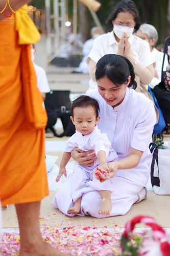 ภาพ No.202075:พิธีต้อนรับพระธรรมยาตรา ณ อนุสรณ์สถานลำดับที่ 7 สถานที่ขยายวิชชาธรรมกาย วัดพระธรรมกาย ต.คลองสาม อ.คลองหลวง จ.ปทุมธานี ในโครงการธรรมยาตรา กตัญญูบูชา มหาปูชนียาจารย์ พระมงคลเทพมุนี(สด จนฺทสโร) พระผู้ปราบมาร อนุสรณ์สถาน 7 แห่ง ปีที่ 13 วันที่ 26 มกราคม 2568