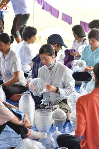 ภาพ No.127515:V.31 ทุ่มเทเพื่อบางกล่ำ การเตรียมงานของเจ้าหน้าที่หน่วยงานต่างๆ  เพื่องานธรรมยาตราอัญเชิญพระบรมสารีริกธาตุ ประดิษฐาน ณ มหารัตนเจดีย์สิริปทุมสวรรค์ (เจดีย์อริยพุทธะ 5 พระองค์) ณ ศูนย์ปฏิบัติธรรมภาคใต้ อ.บางกล่ำ จ.สงขลา ระหว่างวันที่ 9-10 มีนาคม พ.ศ. 2567