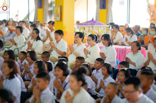 ภาพ No.192195:พิธีทอดผ้าป่าทำนุบำรุงศาสนสถาน ณ วัดนราภิรมย์ ตำบลนราภิรมย์ อำเภอบางเลน จังหวัดนครปฐม ในโครงการธรรมยาตรา กตัญญูบูชา มหาปูชนียาจารย์ พระมงคลเทพมุนี(สด จนฺทสโร) พระผู้ปราบมาร อนุสรณ์สถาน 7 แห่ง ปีที่ 13 วันที่ 9 มกราคม พ.ศ. 2568