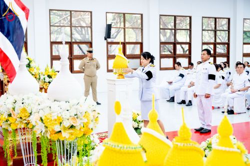 ภาพ No.276079:วันที่ 5 ธันวาคม พ.ศ. 2568 พสกนิกรอำเภอคลองหลวง พร้อมใจบำเพ็ญกุศลอุทิศถวาย “ในหลวงรัชกาลที่ 9” น้อมรำลึกในพระมหากรุณาธิคุณ เนื่องในวันคล้ายวันพระบรมราชสมภพ วันชาติ และวันพ่อแห่งชาติ ณ อาคารปลูกศรัทธา 2 วัดพระธรรมกาย อำเภอคลองหลวง จังหวัดปทุมธานี