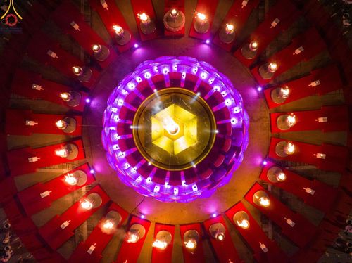 ภาพ No.160646:พิธีจุดประทีป 20,000 ดวง บูชาพระมหาธรรมกายเจดีย์ และบูชาพระมงคลเทพมุนี (สด จนฺทสโร) พระผู้ปราบมาร ณ ลานธรรม พระมหาธรรมกายเจดีย์ วัดพระธรรมกาย จ.ปทุมธานี วันที่ 10 ตุลาคม พ.ศ. 2567