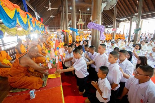 ภาพ No.291522:วันที่ 9 มกราคม พ.ศ. 2569  พิธีทอดผ้าป่าทำนุบำรุงศาสนสถาน  ณ วัดสรรเพรช อ.สามพราน จ.นครปฐม  ในโครงการธรรมยาตรา กตัญญูบูชา มหาปูชนียาจารย์  พระมงคลเทพมุนี(สด จนฺทสโร) พระผู้ปราบมาร  อนุสรณ์สถาน 7 แห่ง ปีที่ 14