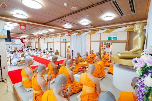 ภาพ No.261808:วันที่ 17 ตุลาคม พ.ศ. 2568 พิธีทอดกฐินวัดพระธรรมกายนางาโน่ ประเทศญี่ปุ่น  "เชื่อมสายบุญพระผู้ปราบมาร" บูชาธรรม 141 ปี พระมงคลเทพมุนี (สด จนฺทสโร)