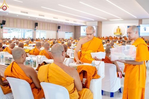 ภาพ No.142193:พิธีถวายสังฆทานแด่คณะสงฆ์ 323 วัด ปีที่ 20 ครั้งที่ 170 , พิธีมอบกองทุนหนุนแรงใจช่วยครูใต้ ปีที่ 17 ครั้งที่ 135 และพิธีทำบุญอุทิศส่วนกุศลให้ผู้วายชนม์ วันเสาร์ที่ 22 มิถุนายน พ.ศ.2567 ณ ศูนย์ปฏิบัติธรรมภาคใต้ อ.บางกล่ำ จ.สงขลา