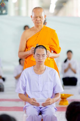 ภาพ No.228560:วันเสาร์ที่ 7 มิถุนายน พ.ศ. 2568 พิธีปลงผมโครงการอุปสมบทหมู่ธรรมทายาท ระดับอุดมศึกษา รุ่นที่ 52 ภาคฤดูฝน ณ วิหารคด 9 วัดพระธรรมกาย