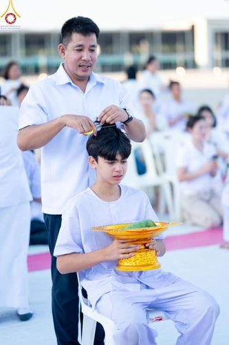ภาพ No.132692:พิธีปลงผมยุวธรรมทายาท รุ่นที่ 32 มัชฌิมธรรมทายาท รุ่นที่ 28 ณ ลานธรรม วัดพระธรรมกาย วันเสาร์ที่ 30 มีนาคม พ.ศ. 2567