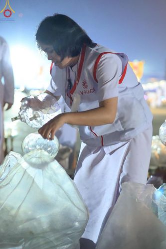 ภาพ No.123392:V.25 ชิตังเม การเตรียมงาน เก็บงาน การรับบุญของเจ้าหน้าที่หน่วยงานต่างๆ เพื่อโครงการธรรมยาตรา กตัญญูบูชา มหาปูชนียาจารย์ พระมงคลเทพมุนี (สด จนฺทสโร) พระผู้ปราบมาร อนุสรณ์สถาน 7 แห่ง ปีที่ 12 ระหว่างวันที่ 2 - 31 มกราคม พ.ศ.2567