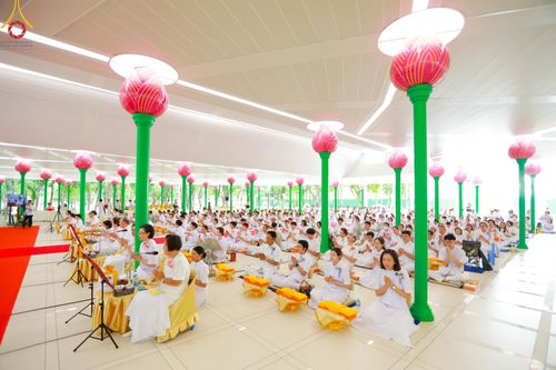 ภาพ No.136318:พิธีอุปสมบทสามเณรเตรียมสถาบันธรรมชัย รุ่นที่ 21 ณ โบสถ์พระไตรปิฏก วัดพระธรรมกาย วันเสาร์ที่ 4 พฤษภาคม พ.ศ.2567