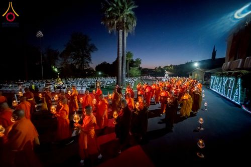 ภาพ No.225753:วันอาทิตย์ที่ 11 พฤษภาคม พ.ศ. 2568 วัดพระธรรมกายแคลิฟอร์เนีย จัดงานวิสาขบูชานานาชาติ และถวายมหาสังฆทานคณะสงฆ์ 120 รูป