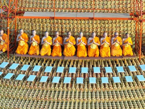 ภาพ No.194539:พิธีปฐมเริ่มสุวรรณรังสรรค์มหาธรรมกายเจดีย์ วันจันทร์ที่ 13 มกราคม พ.ศ. 2568 ณ มหาธรรมกายเจดีย์ วัดพระธรรมกาย จ.ปทุมธานี