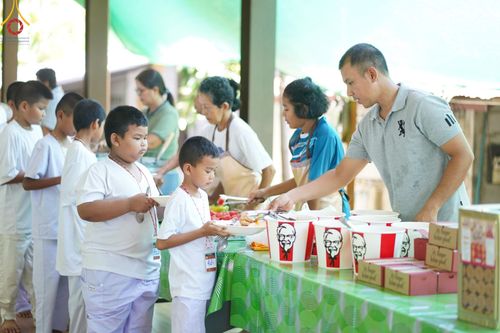ภาพ No.61865:โครงการบรรพชาสามเณร เพื่อฟื้นฟูพระพุทธศาสนาทั่วไทย ณ ศูนย์อบรมที่พักสงฆ์บ้านร่มเย็น จ.นราธิวาส วันที่ 1 เมษายน พ.ศ. 2567