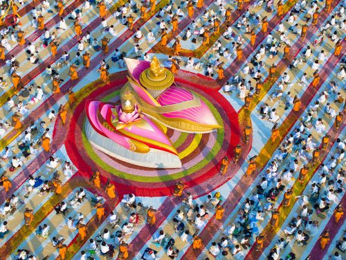 ภาพ No.110433:พิธีต้อนรับพระธรรมยาตรา ในโครงการธรรมยาตรากตัญญูบูชา มหาปูชนียาจารย์ พระมงคลเทพมุนี(สด จนฺทสโร) พระผู้ปราบมาร อนุสรณ์สถาน 7 แห่ง ปีที่ 12 วันที่ 11 มกราคม พ.ศ. 2567 ณ อนุสรณ์สถานลำดับที่ 3 สถานที่เกิดใหม่ในเพศสมณะ วัดสองพี่น้อง จ.สุพรรณบุรี