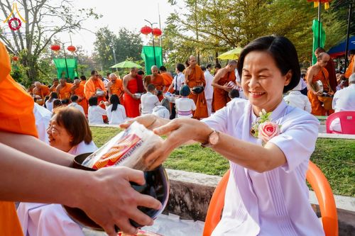 ภาพ No.206805:พิธีตักบาตรพระ 1,000 รูป ปืที่ 7 วันอาทิตย์ที่ 9 กุมภาพันธ์ พ.ศ. 2568 ณ วัดห้วยตองสัก อำเภอจอมทอง จังหวัดเชียงใหม่