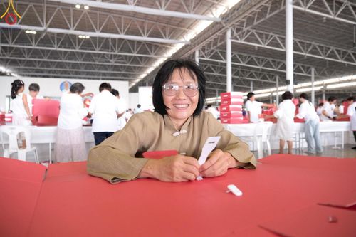 ภาพ No.210917:วันที่ 15 มีนาคม พ.ศ. 2568  บุญบรรจุกล่องไทยธรรม เพื่อถวายแด่พระสังฆาธิการ 40,000 กว่าวัดทั่วไทย ในวันคุ้มครองโลก 22 เมษายน พ.ศ. 2568