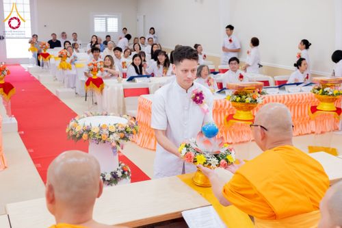 ภาพ No.175055:พิธีทอดกฐิน วัดพระธรรมกายซิลิคอนวัลเลย์ มลรัฐแคลิฟอร์เนีย ประเทศสหรัฐอเมริกา บูชาธรรม 80 ปี หลวงพ่อธัมมชโย โดยคณะศิษยานุศิษย์วัดพระธรรมกาย วันที่ 27 ตุลาคม พ.ศ. 2567