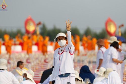 ภาพ No.206588:V.54 สารพัดV สารพัดดี ที่บางปลา ในโครงการธรรมยาตรา กตัญญูบูชา มหาปูชนียาจารย์ พระมงคลเทพมุนี(สด จนฺทสโร) พระผู้ปราบมาร อนุสรณ์สถาน 7 แห่ง ปีที่ 13 ระหว่างวันที่ 2-31 มกราคม พ.ศ. 2568