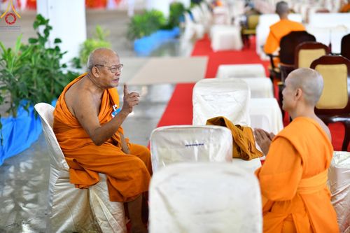 ภาพ No.146825:การต้อนรับพระสังฆาธิการ 2,000 กว่าวัดทั่วประเทศ และพิธีบูชาข้าวพระ เนื่องในวันสมาธิโลก วันอาทิตย์ที่ 4 สิงหาคม พ.ศ. 2567 ณ สภาธรรมกายสากล วัดพระธรรมกาย