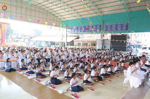 ภาพ No.199303:พิธีทอดผ้าป่าทำนุบำรุงศาสนสถาน ณ วัดลำพญา ตำบลลำพญา อำเภอบางเลน จังหวัดนครปฐม ในโครงการธรรมยาตรา กตัญญูบูชา มหาปูชนียาจารย์ พระมงคลเทพมุนี(สด จนฺทสโร) พระผู้ปราบมาร อนุสรณ์สถาน 7 แห่ง ปีที่ 13 วันที่ 21 มกราคม พ.ศ. 2568