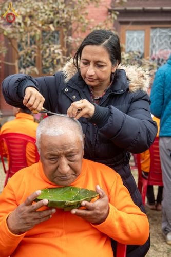 ภาพ No.209813:วันที่ 28 กุมภาพันธ์ พ.ศ.2568 พิธีเปิดโครงการบวชสามเณร พิธีถวายไทยธรรม พิธีขอขมามอบผ้าไตร  ณ เมืองปาตัน ประเทศเนปาล