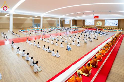 ภาพ No.232556:วันอาทิตย์ที่ 6 กรกฏาคม พ.ศ. 2568 พิธีมุทิตาสักการะพระครูสัญญาบัตร ปีพุทธศักราช 2568 ณ ห้องแก้วสารพัดนึก2 สภาธรรมกายสากล วัดพระธรรมกาย