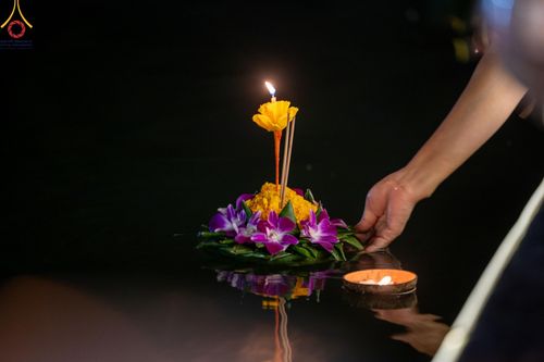 ภาพ No.170341:พิธีลอยกระทงธรรม ณ สระเศรษฐีทะเลบุญ มหาวิหารพระมงคลเทพมุนีฯ วัดพระธรรมกาย วันศุกร์ที่ 15 พฤศจิกายน พ.ศ.2567 (วันเพ็ญ 15 ค่ำ เดือน 12)