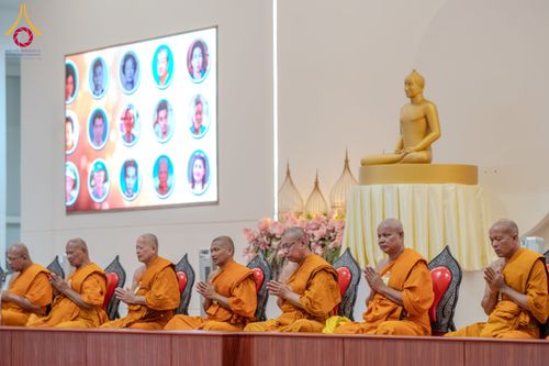ภาพ No.149473:พิธีทักษิณานุปทานแด่บรรพชนตระกูลผ่องสวัสดิ์ และหมู่ญาติที่ล่วงลับไปแล้ว ประจำปี ครั้งที่ 19 วันพฤหัสบดีที่ 22 สิงหาคม พ.ศ. 2567 ณ พระมหาเจดีย์ทัตตชีโว ศูนย์อบรมเยาวชนกาญจนบุรี