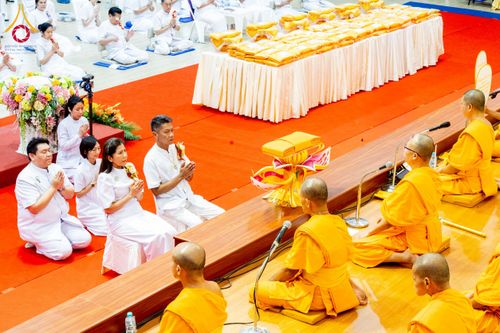 ภาพ No.255075:วันที่ 15 ตุลาคม พ.ศ. 2568 พิธีทอดกฐินสามัคคีประจำปี 2568 บูชาธรรม 81 ปี หลวงพ่อธัมมชโย ณ ศูนย์อบรมเยาวชนกาญจนบุรี