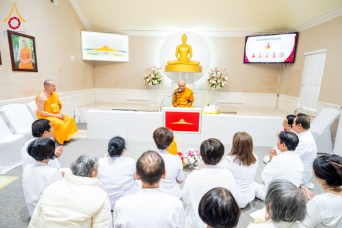 ภาพ No.135513:พิธีเจริญพระพุทธมนต์สมโภช แก้วบรมจักรพรรดิรัตนอนันต์ สถาปนาอาคารปฏิบัติธรรม แก้วธรรมชัยรัตนอนันต์ บูชาธรรมเนื่องในโอกาสอายุวัฒนมงคล 80 ปี หลวงพ่อธัมมชโย (22 เมษายน พ.ศ. 2567) วันพุธที่ 3 เมษายน พ.ศ. 2567 ณ วัดพระธรรมกายเทนเนสซี ประเทศสหรัฐอเมริกา