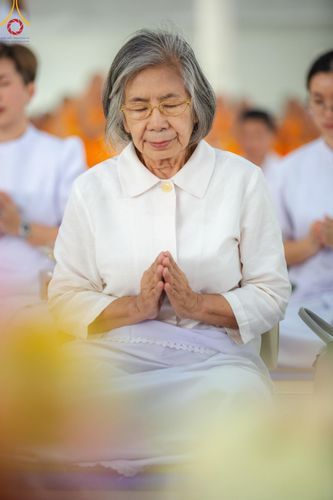 ภาพ No.157711:พิธีถวายภัตตาหารเมนูสวรรค์ ในพรรษาแห่งการเข้าถึงธรรม วันเสาร์ที่ 28 กันยายน พ.ศ. 2567 ณ หอฉันคุณยายอาจารย์ฯ วัดพระธรรมกาย