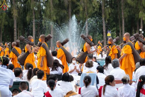 ภาพ No.120356:พิธีต้อนรับพระธรรมยาตรา ในโครงการธรรมยาตรา กตัญญูบูชา มหาปูชนียาจารย์ พระมงคลเทพมุนี(สด จนฺทสโร) พระผู้ปราบมาร อนุสรณ์สถาน 7 แห่ง ปีที่ 12 วันที่ 28 มกราคม พ.ศ. 2567 ณ วัดพระธรรมกาย จ.ปทุมธานี (ชุดที่ 2)
