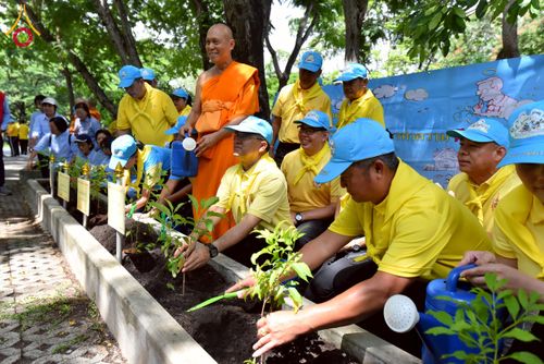 ภาพ No.226765:กิจกรรมจิตอาสาพัฒนา “เราทำความ ดี ด้วยหัวใจ” เนื่องในโอกาสวันพระบาทสมเด็จพระปกเกล้าเจ้าอยู่หัว ณ วัดพระธรรมกาย อ.คลองหลวง จ.ปทุมธานี วันพุธที่ 28 พฤษภาคม พ.ศ. 2568