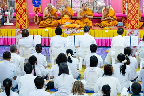 ภาพ No.203558:พิธีทอดผ้าป่าทำนุบำรุงศาสนสถาน ณ วัดตะเคียน ตำบลบางคูเวียง อำเภอบางกรวย จังหวัดนนทบุรี ในโครงการธรรมยาตรา กตัญญูบูชา มหาปูชนียาจารย์ พระมงคลเทพมุนี(สด จนฺทสโร) พระผู้ปราบมาร อนุสรณ์สถาน 7 แห่ง ปีที่ 13 วันที่ 29 มกราคม พ.ศ. 2568