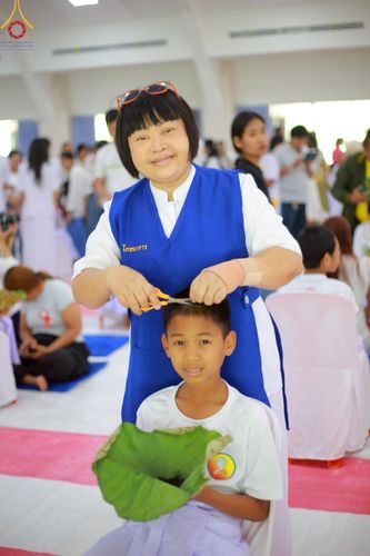 ภาพ No.213825:วันเสาร์ที่ 29 มีนาคม พ.ศ. 2568 พิธีตัดปอยผม ขอขมาผู้ปกครอง มอบบาตร-ผ้าไตร และพิธีบรรพชาสามเณร ณ ศูนย์ปฏิบัติธรรมจังหวัดระยอง (บ้านช่องลม) ต.บางบุตร อ.บ้านค่าย จ.ระยอง