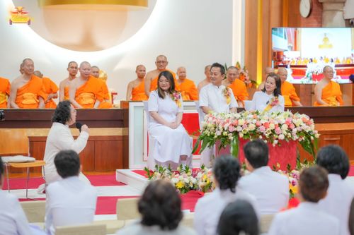 ภาพ No.169431:พิธีทอดกฐินสามัคคี เพื่อสนับสนุนการเผยแผ่พระพุทธศาสนาวิชชาธรรมกาย ณ วัดพระธรรมกายลอนดอน สหราชอาณาจักร วันอาทิตย์ที่ 20 ตุลาคม พ.ศ. 2567