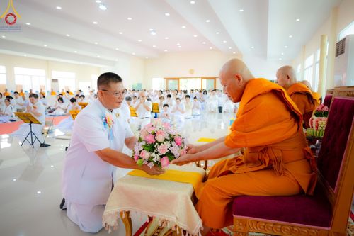 ภาพ No.142350:พิธีทอดผ้าป่าเพื่องานพระพุทธศาสนา , พิธีเจริญพระพุทธมนต์ , พิธีถวายสังฆทานแด่คณะสงฆ์ น้อมบูชาธรรม 80 ปี หลวงพ่อธัมมชโย และครบรอบ 12 ปี ธรรมอุทยานบ้านแป้ง อำเภอพรหมบุรี จังหวัดสิงห์บุรี ในวันเสาร์ที่ 22 มิถุนายน พ.ศ. 2567