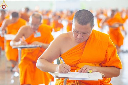 ภาพ No.91345:พิธีสอบธรรมสนามหลวง นักธรรมชั้นตรี วันที่ 23-26 ตุลาคม พ.ศ. 2566 ณ วัดพระธรรมกาย