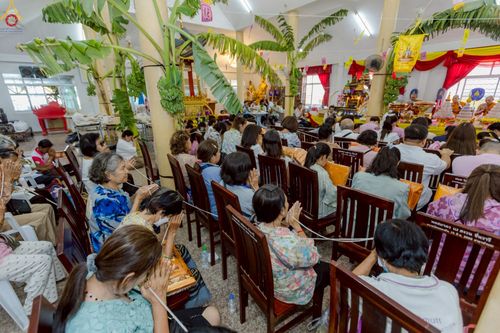 ภาพ No.250954:วันพุธที่ 8 ตุลาคม พ.ศ. 2568 พิธีทอดกฐินสามัคคีทั่วไทย 30,000 วัด โดยคณะศิษยานุศิษย์ บูชาธรรม 81 ปี หลวงพ่อธัมมชโย ณ วัดคลองตันราษฎร์บำรุง อ. บ้านแพ้ว จ. สมุทรสาคร