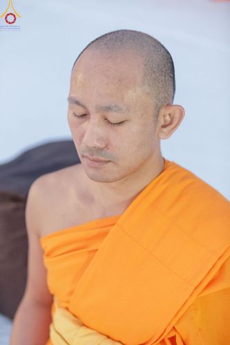 ภาพ No.198591:พระธรรมยาตราปฏิบัติธรรม และถ่ายภาพหมู่ประวัติศาสตร์ ณ อนุสรณ์สถานบางปลา วัดบางปลา อำเภอบางเลน จังหวัดนครปฐม ในโครงการธรรมยาตรา กตัญญูบูชา มหาปูชนียาจารย์ พระมงคลเทพมุนี(สด จนฺทสโร) พระผู้ปราบมาร อนุสรณ์สถาน 7 แห่ง ปีที่ 13 วันที่ 20 มกราคม พ.ศ. 2568