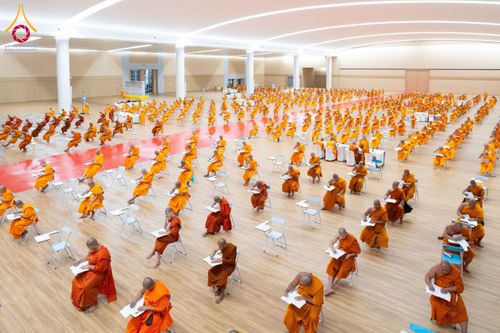 ภาพ No.177779:พิธีสอบธรรมสนามหลวง นักธรรมชั้นโท-เอก  ระหว่างวันที่ 17-20 พฤศจิกายน พ.ศ. 2567 ณ สนามสอบวัดพระธรรมกาย ปทุมธานี