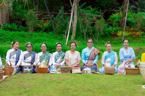 ภาพ No.234199:พิธีมุทิตาสักการะ "พระสิริรัตนเมธี" เจ้าคณะจังหวัดเลย ,พิธีถวายไทยธรรม ๙ วัด และพิธีทอดผ้าป่าเพื่อสร้างทุกสิ่ง  ในวาระทำบุญครบรอบ ๑๐ ปี ณ ศูนย์ปฏิบัติธรรมแก้วภูเรือ อ.ภูเรือ จ.เลย