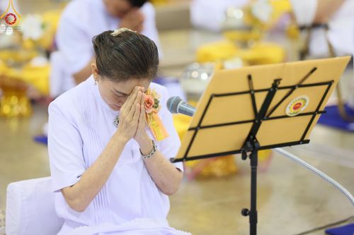 ภาพ No.123719:พิธีถวายโคมมาฆประทีป น้อมถวายเป็นพุทธบูชา แด่คณะพระภิกษุ สามเณร  ณ วัดพระธรรมกาย จ.ปทุมธานี วันเสาร์ที่ 17 กุมภาพันธ์ พ.ศ. 2567