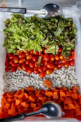 ภาพ No.127750:พิธีถวายภัตตาหารเป็นสังฆทาน แด่คณะพระธรรมยาตราฯ ในโครงการธรรมยาตราอัญเชิญพระบรมสารีริกธาตุ ประดิษฐาน ณ มหารัตนเจดีย์สิริปทุมสวรรค์ อ.บางกล่ำ จ.สงขลา วันที่ 8 มีนาคม พ.ศ. 2567