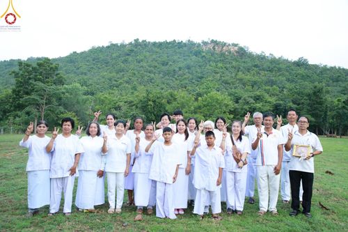 ภาพ No.155831:โครงการ อุบาสกแก้ว อุบาสิกาแก้ว รุ่นที่ 3 ตัวแทนทอดกฐินสามัคคีทั่วไทย 30,000 วัด ระหว่างวันที่ 20-22 กันยายน พ.ศ. 2567 ณ ศูนย์ปฏิบัติธรรมและศูนย์อบรมเยาวชนเพชรบุรี ตำบลท่าแลง อำเภอท่ายาง จังหวัดเพชรบุรี