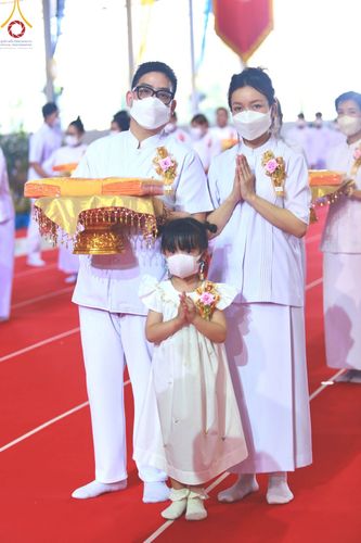 ภาพ No.99774:พิธีทอดผ้าป่า ต้นสมบัติจักรพรรดิ ในวันอาทิตย์ที่ 3 ธันวาคม พ.ศ. 2566 ณ สภาธรรมกายสากล วัดพระธรรมกาย จ.ปทุมธานี