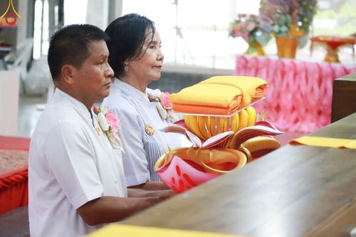 ภาพ No.96527:พิธีทอดกฐินสามัคคี  เพื่อสร้าง ห้องแก้วมหาสมบัติ ณ ศูนย์อบรมเยาวชนอุตรดิตถ์  อ.ทองแสนขัน จ.อุตรดิตถ์ วันอาทิตย์ที่ 12 พฤศจิกายน พ.ศ. 2566